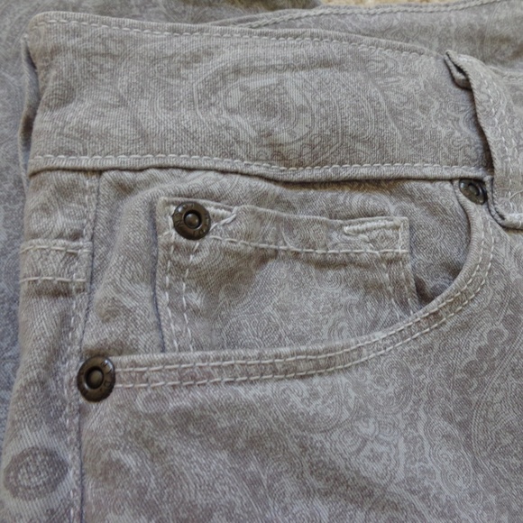 NYDJ Alisha Henna Printed Grey Ankle Pants - Picture 5 of 7